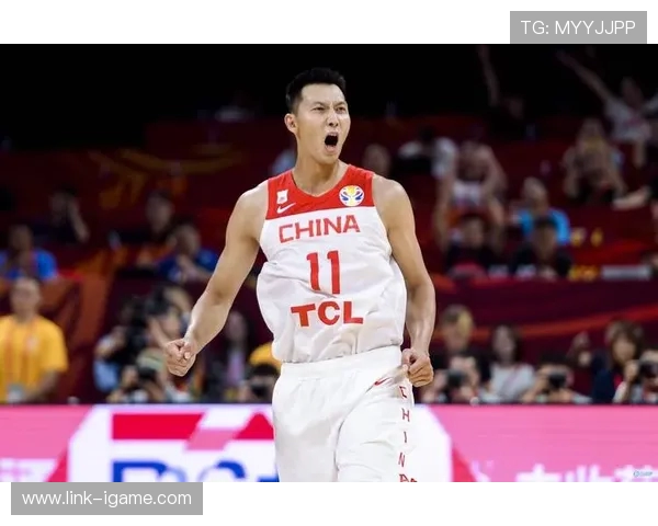 易建联:从篮球天才到中国体育巨星的成长之路与传奇人生