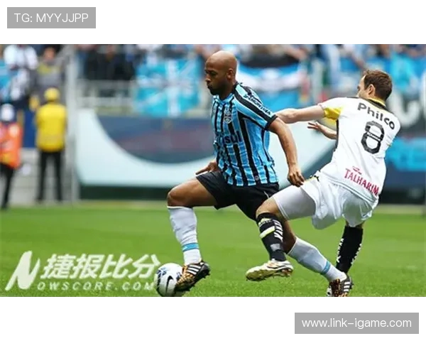 巴拉竞与格雷米的激烈对决揭示足球战术与团队精神的完美结合